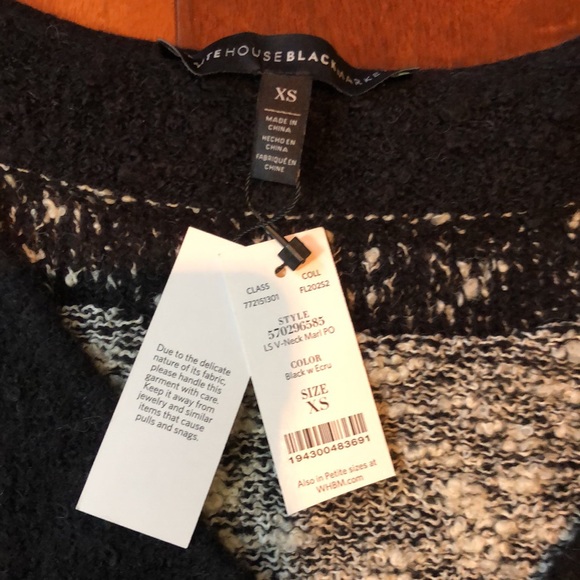 WHBM v-neck pull over sweater. - Picture 8 of 12